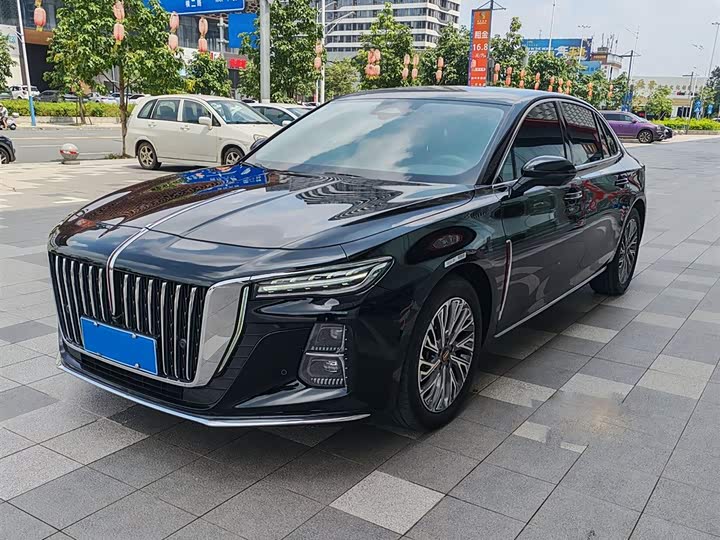 2025 Hongqi H5