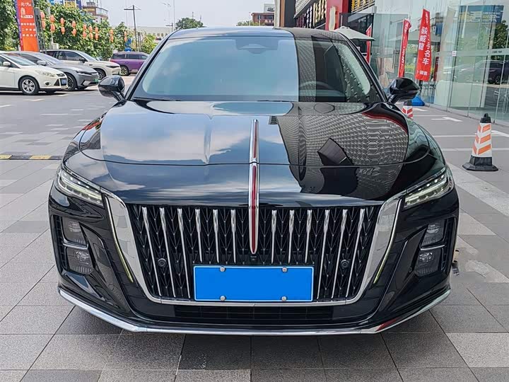 2025 Hongqi H5