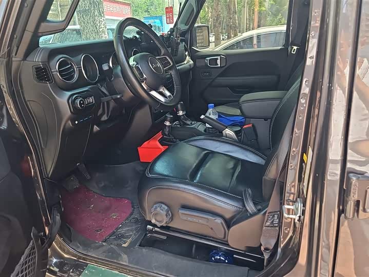 Jeep Wrangler Hybrid 2021 2021款 四门 2.0T 4xe 撒哈拉先行版