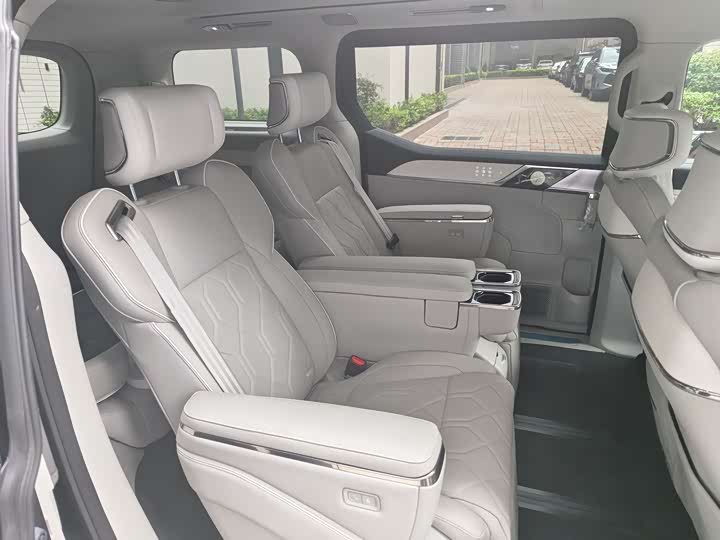 Volvo EM90 2025 2025款 Ultra 六座