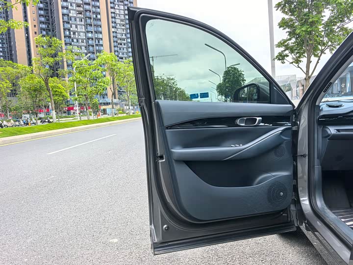 Фото 6 - Geely Galaxy E5