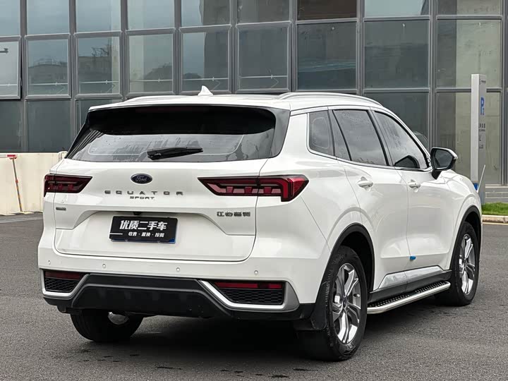 Фото 7 - Ford Equator Sport