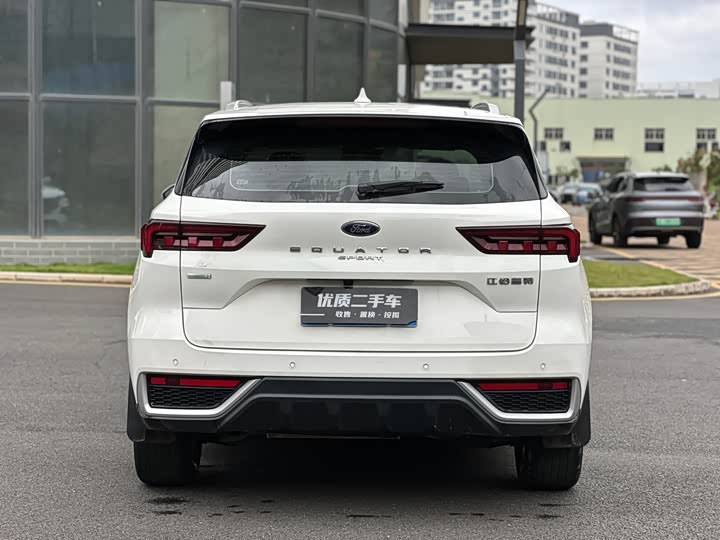 Фото 8 - Ford Equator Sport