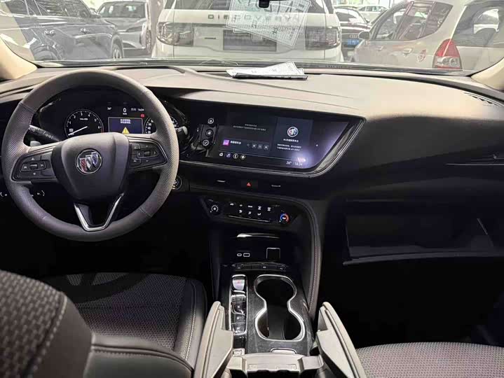 Фото 6 - Buick Envision Plus