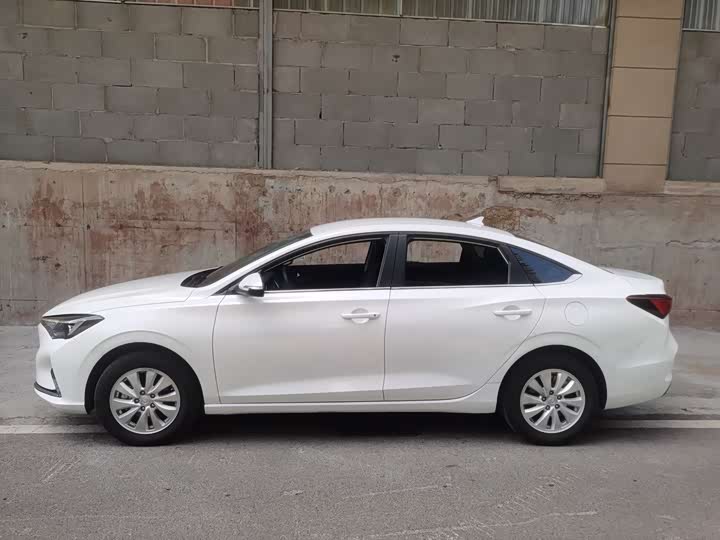 Zdjęcie 4 - Changan Eado EV