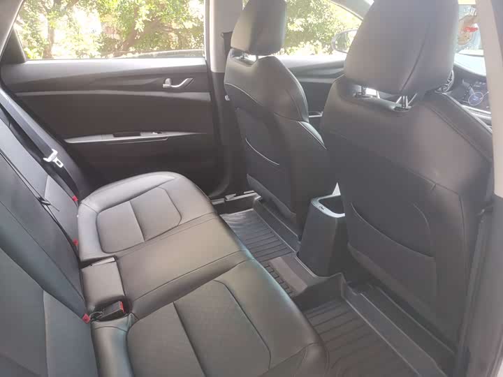 Zdjęcie 8 - Changan Eado EV
