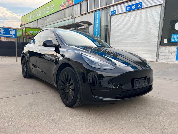 Tesla Model Y 2022 2022款 改款 后轮驱动版