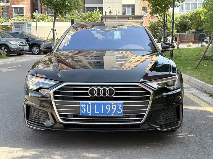 Фото 2 - Audi A6L
