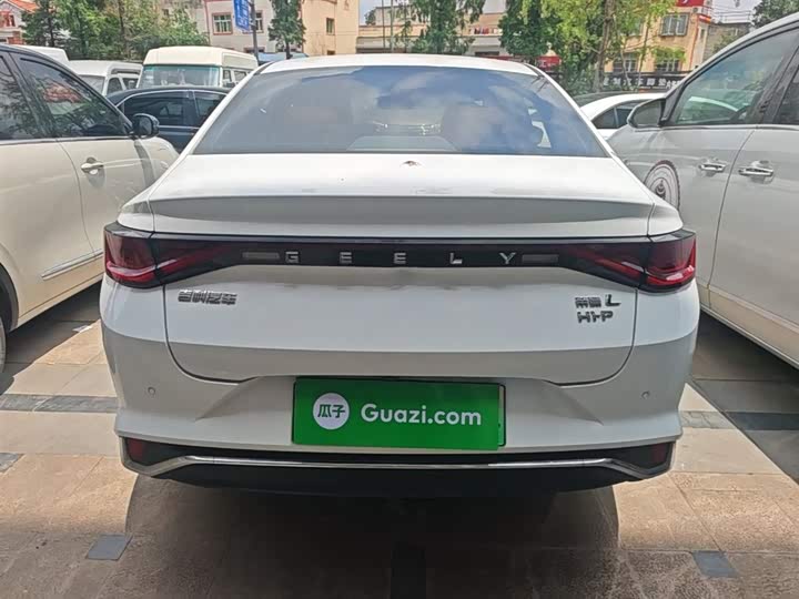 Фото 6 - Geely Emgrand L Hi·P Hybrid