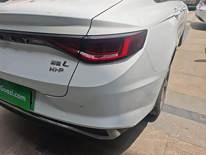 Фото 8 - Geely Emgrand L Hi·P Hybrid