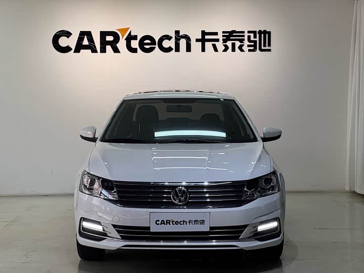 Фото 2 - Volkswagen Lavida
