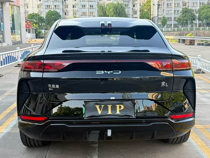 2025 BYD Song L