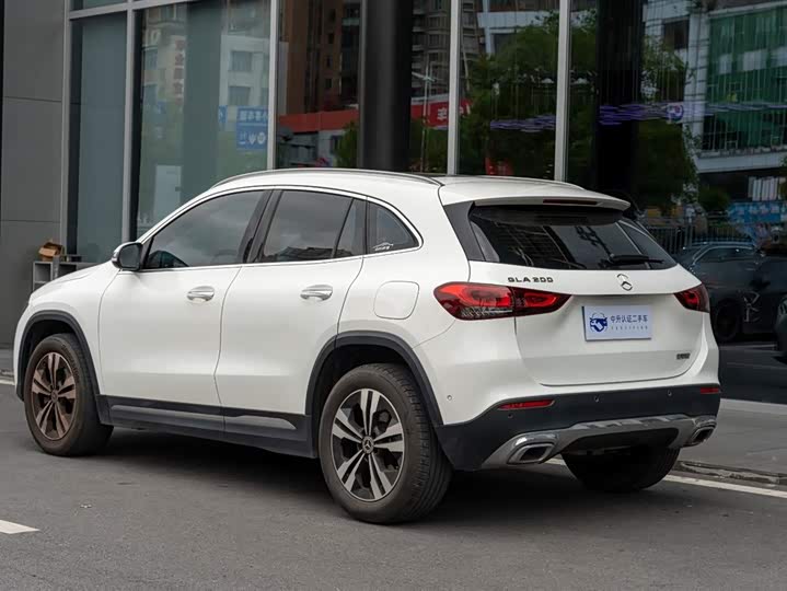 Фото 7 - Mercedes-Benz GLA-Class