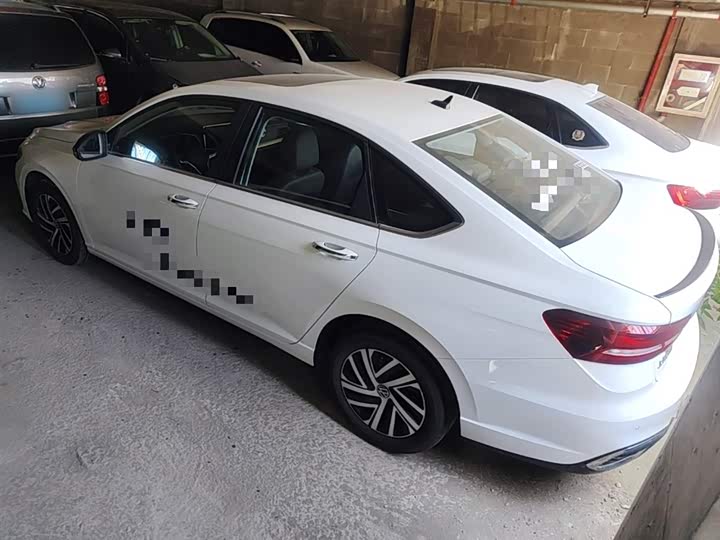 Фото 5 - Volkswagen Lavida