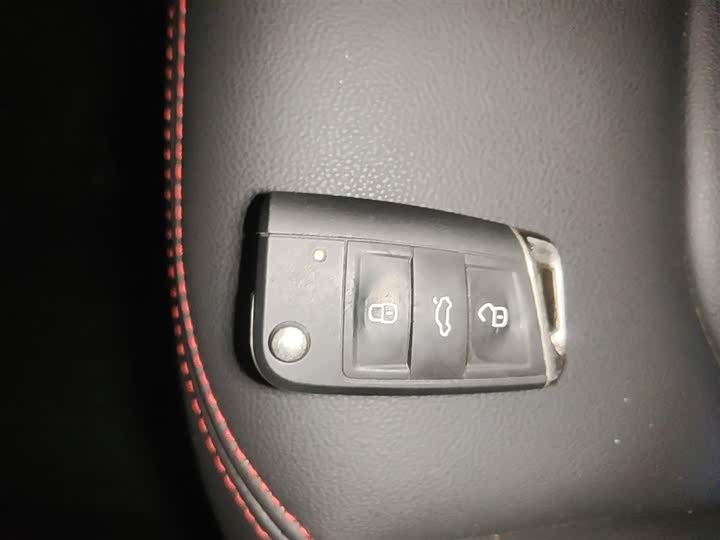 Фото 9 - Volkswagen Lavida