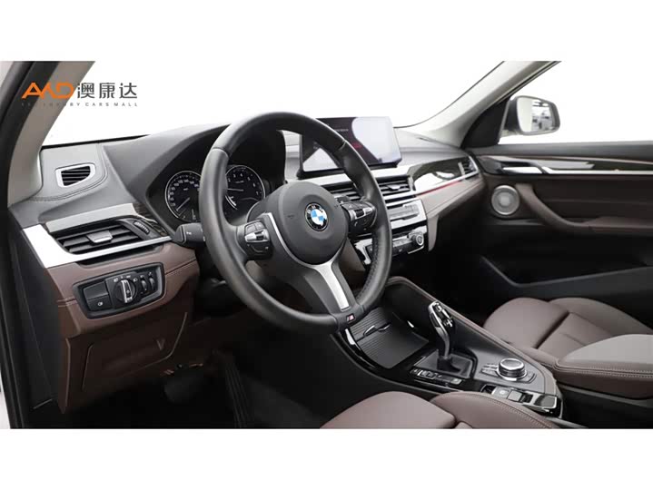 Фото 6 - BMW X1