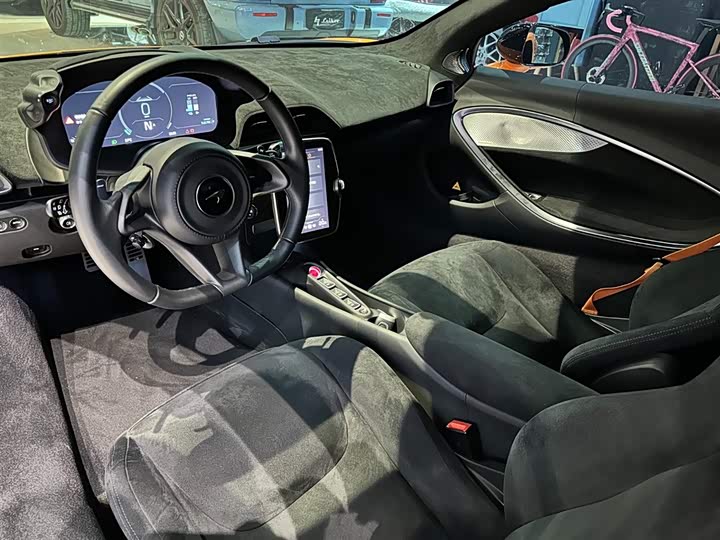 McLaren Artura 2023 2023款 3.0T Hybrid 标准型