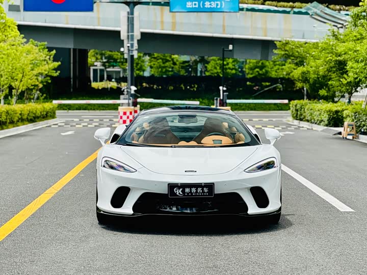 Фото 3 - McLaren GT