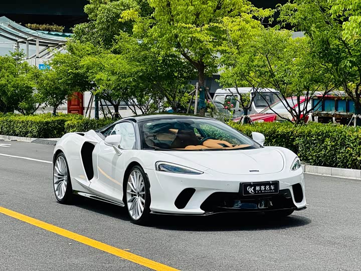 Фото 7 - McLaren GT