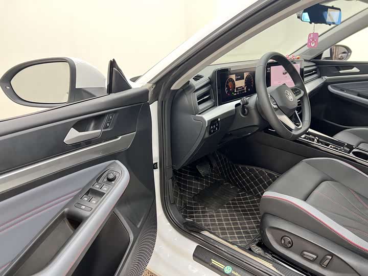 Volkswagen Lamando L 2024 2024款 凌渡L 280TSI DSG炫辣版