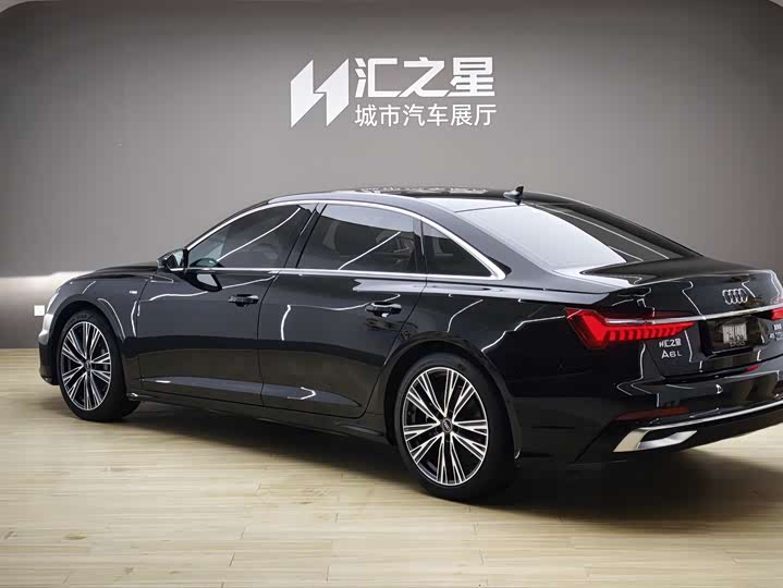 Фото 2 - Audi A6L