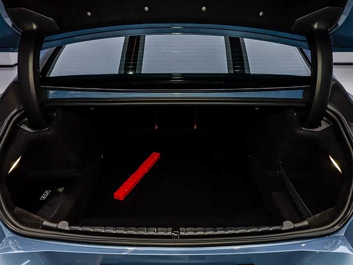 Фото 6 - BMW 8 Series