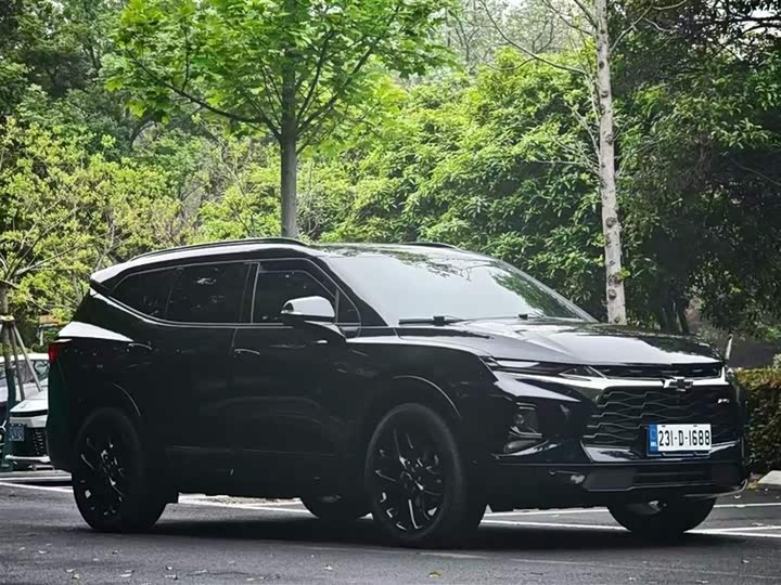 Фото 3 - Chevrolet Blazer