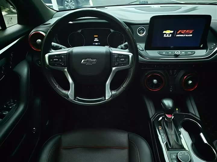 Фото 5 - Chevrolet Blazer
