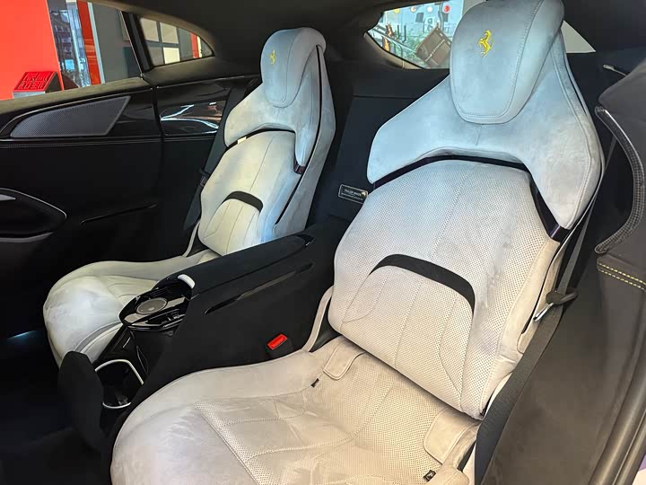 Ferrari Purosangue 2023 2023款 6.5L V12