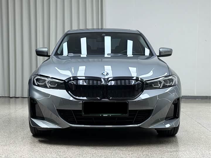 Фото 2 - BMW i3