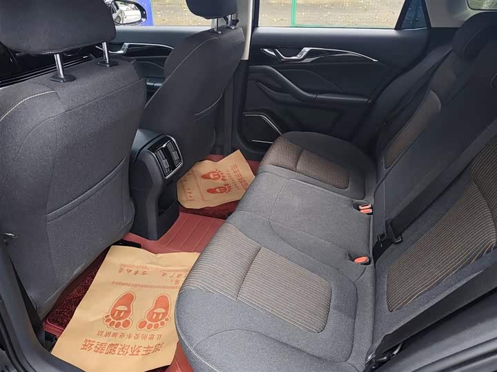 Bestune B70 2025 2025款 龙耀版 1.5T 质享型