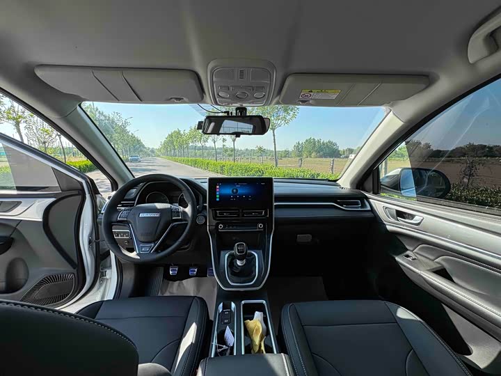 Zdjęcie 9 - Haval M6