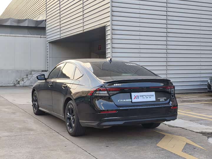 Фото 5 - Honda Accord