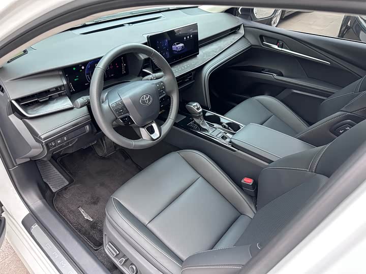 Toyota Camry 2026 2026款 双擎 2.0HGVP 豪华版