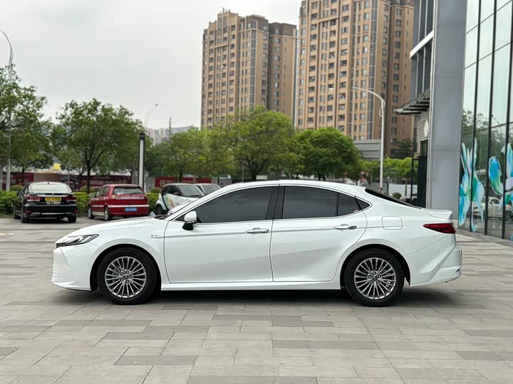 Toyota Camry 2026 2026款 双擎 2.0HGVP 豪华版