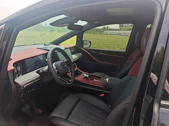 GAC Trumpchi M8 2025 2025款 宗师系列 超级混动版