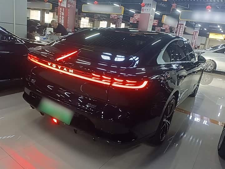 Voyah Passion 2024 2024款 PHEV 四驱超长续航旗舰版
