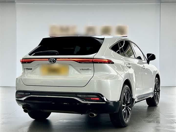 Фото 6 - Toyota Venza