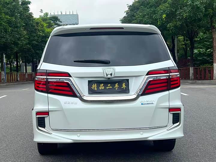 Фото 6 - Honda Elysion