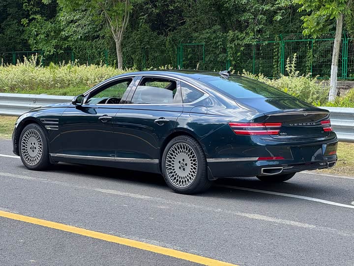 Genesis G80 2023 2023款 2.5T 后驱旗舰版