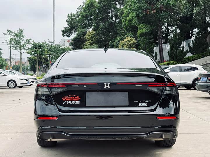 Honda Accord 2025 2025款 运动系列 260TURBO 豪华版