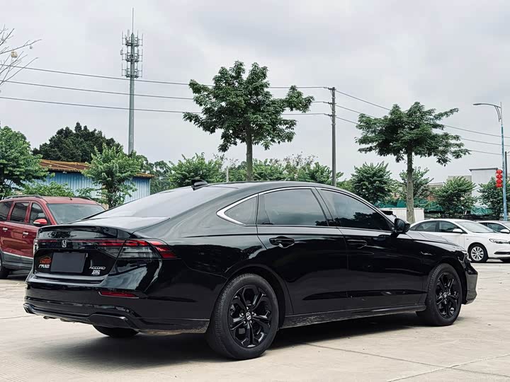 Honda Accord 2025 2025款 运动系列 260TURBO 豪华版