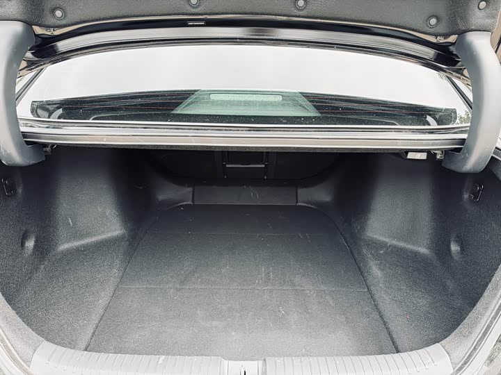 Honda Accord 2025 2025款 运动系列 260TURBO 豪华版