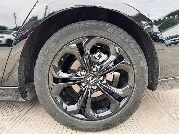 Honda Accord 2025 2025款 运动系列 260TURBO 豪华版
