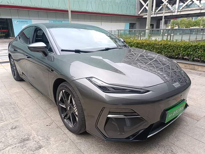 Geely Galaxy E8 2024 2024款 550km 后驱PRO