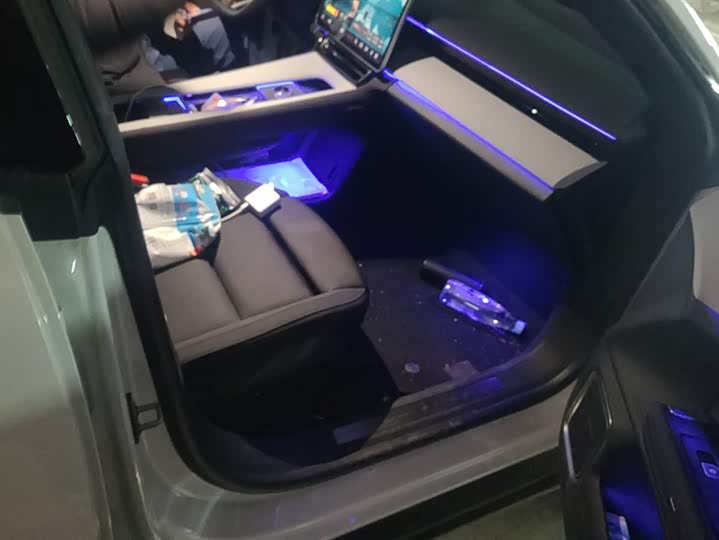 Polestar 4 2023 2023款 双电机高性能PLUS
