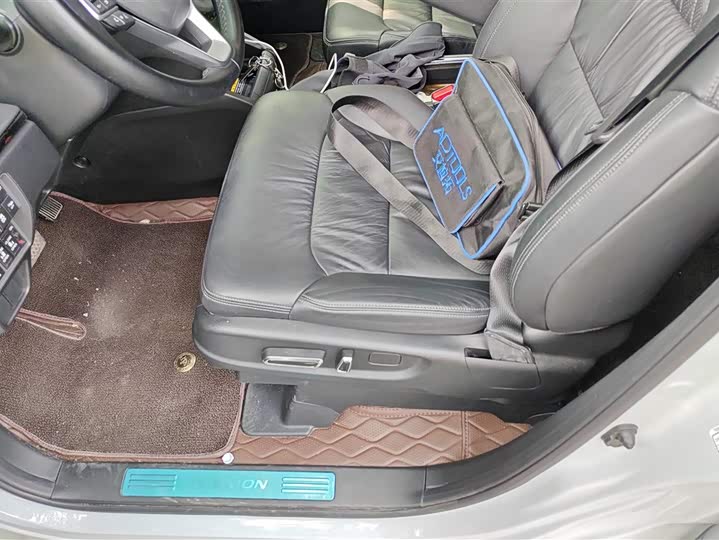 Honda Elysion 2024 2024款 2.0L e:HEV 豪华版