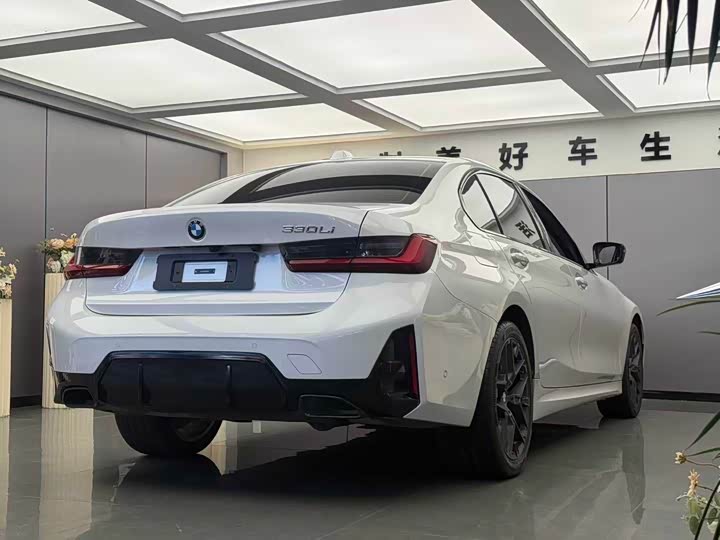 BMW 3 Series 2025 2025款 330Li M运动曜夜套装