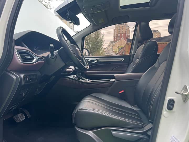 Фото 4 - GAC Trumpchi M6