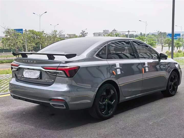 Фото 9 - Roewe i6 Max
